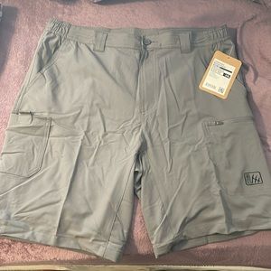 Size XXL gray cargo shorts with 10 inch inseam